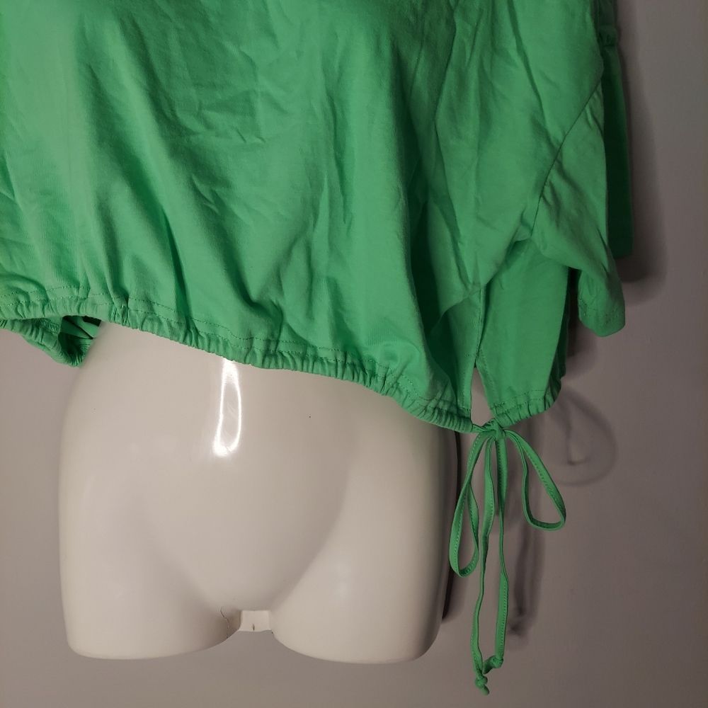Green Cropped Drawstring Short-Sleeve Top - Picture 4 of 9